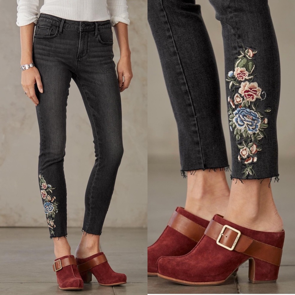 DRIFTWOOD Black Skinny Jeans with Floral Embroidery